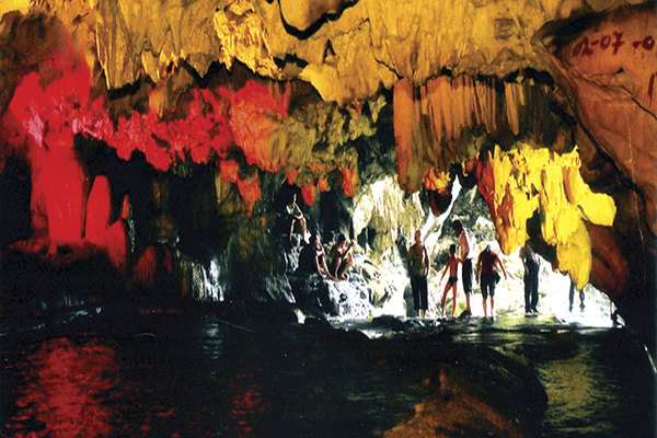 Kỳ thú du lịch Hang Phượng Hoàng