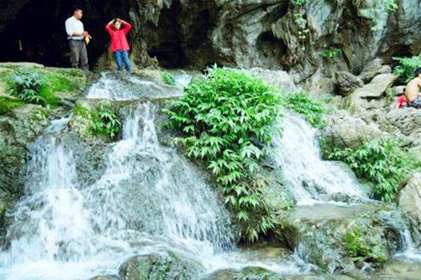 Hang Phượng Hoàng điểm đến thú vị