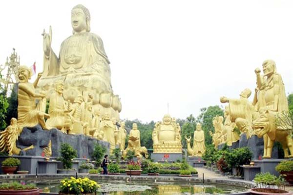 Hồ Núi Cốc được ví như Hạ Long trên cạn