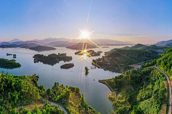 Vui xuân cùng Hồ Núi Cốc